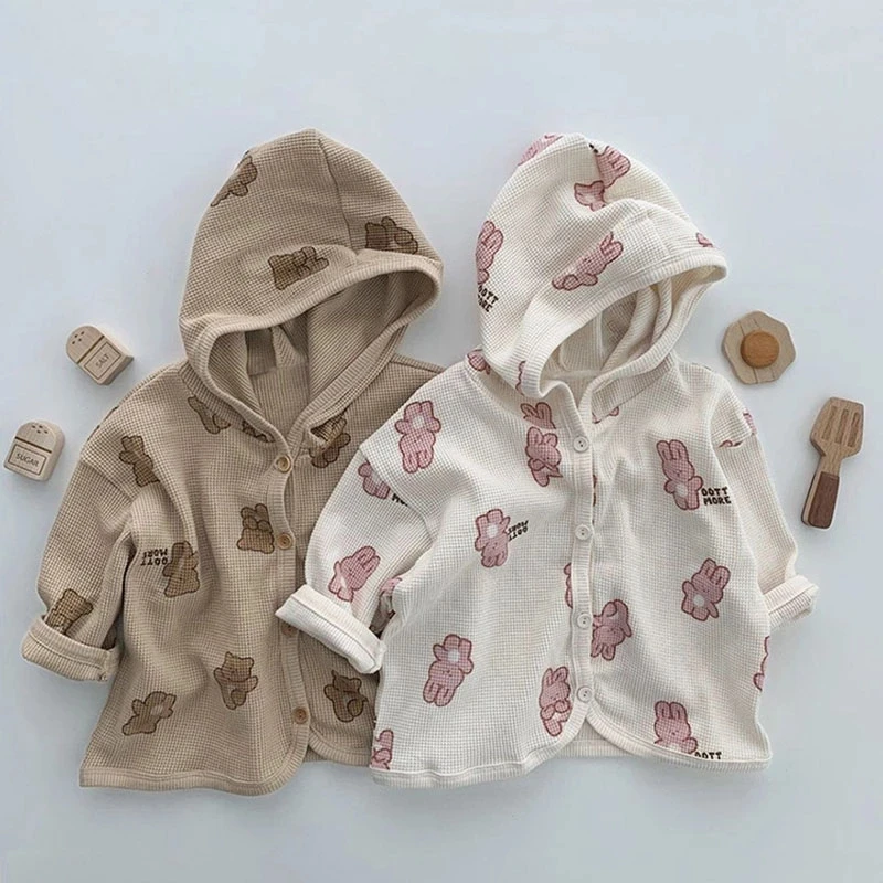 2022 Spring Korean Girl Boy's Jacket Cotton Waffle Bear Print Kids Hooded Cardigan Baby Outerwear Coat Children's Jacket 
2022 Spring Korean Girl Boy's Jacket Cotton Waffle Bear Print Kids Hooded Cardigan Baby Outerwear Coat Children's Jacket