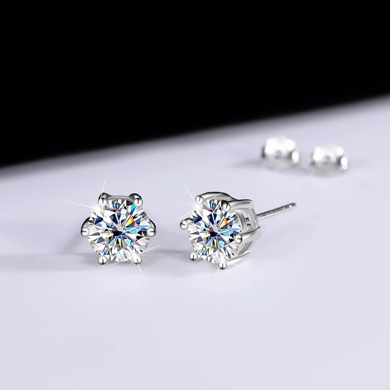 

S925 Genuine Mosang Diamond, six claw earrings with 1 carat diamond, fashionable and versatile, exclusively for girls