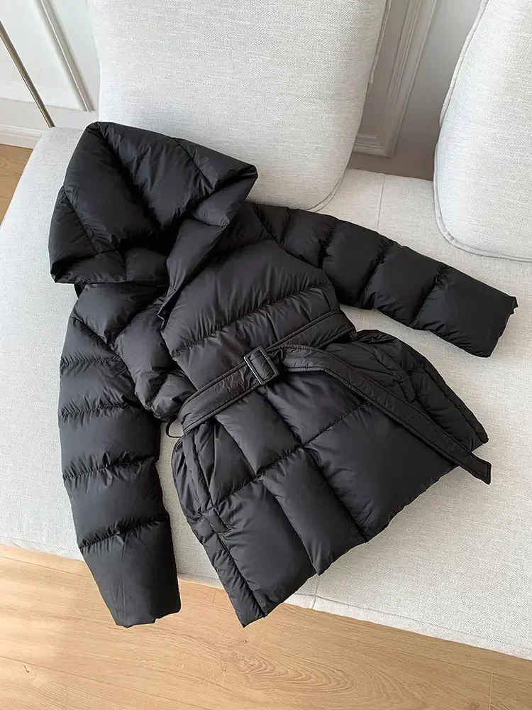 

Fashion 2023 Winter Women Down Jackets Ultra Light Warm Cusual Coat Female Puffer Jacket With Belt Plus Size Hooded Short Parka