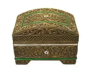 Box with oval lid 
Box with oval lid