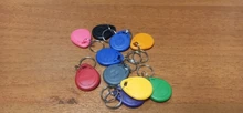 10 Uds leer sólo EM4100 125khz Tarjeta de Identificación etiqueta RFID llavero etiqueta llavero Porta Chave tarjeta llave Fob Token Ring se encuentra muy Chip