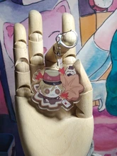 LLavero de acrílico con forma de V para hombre y mujer, llavero con colgante de juego, llavero para niños, joyería