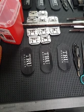 2 unids/set Barbero pinza de cabello pegatina para el pelo de la cinta del pelo titular cabello horquilla herramientas Barbero accesorios salón de peluquería herramienta