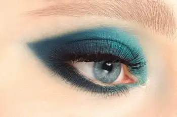 eyeliner Karl Bolt eyeliner eyeshadow professional makeup brand cosmetics waterproof eyeliner waterproof eyeshadow 
eyeliner Karl Bolt eyeliner eyeshadow professional makeup brand cosmetics waterproof eyeliner waterproof eyeshadow
