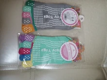 De las mujeres de los deportes de calcetines de Yoga caliente Fitness y Pilates calcetines de algodón Arco Iris entrenamiento Anti Slip calcetines con puntera transpirables púrpura