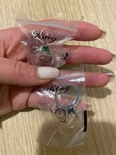 Huitan-anillo de compromiso con Circonia cúbica verde para mujer, sortija, estilo minimalista, sencillo, diseño modesto, para chica