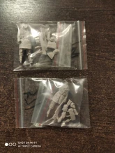 1:35 soldado mirando hacia fuera