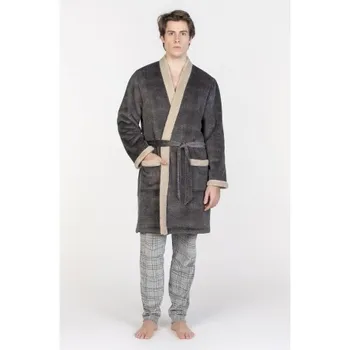 Bata strip borreguito
Bata strip borreguito