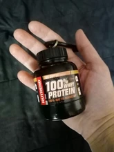 1PC 100ML portátil botella para polvo de proteína con llavero de salud embudo medicina publicidad botella de agua vaso botella para deporte al exterior