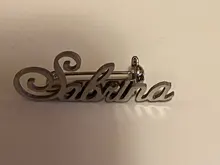 Broche de acero inoxidable personalizado con nombre para hombre y mujer, chapa personalizable con nombre, Pin de solapa, regalo de moda