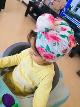 Hermosa flor bebé sombrero bebé niña sombrero turbante infantil de primavera niño gorra para Recién Nacido Bonnet, muestras de lazo sombrero