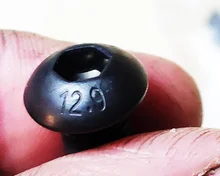 10-60 unids/lote Tornillo hexagonal M2 M2.5 M3 M4 M5 M6 M8 M10Black botón cabeza hexagonal zócalo tapa tornillo Allen hexagonal Tornillos de cabeza redonda