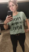Camiseta con estampado de letras MOM OF BOYS para Mujer, blusa holgada de manga corta con cuello redondo, Camisetas para Mujer