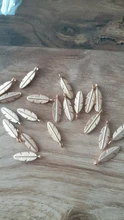 Lote de 20 unidades de accesorios de joyería DIY, 21x6mm, abalorios de hojas de plumas para la fabricación de joyas, colgantes collares, pulseras, Material artesanal