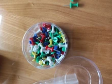 Tablero de corcho de encuadernación, Pin de plástico de colores de seguridad, alfileres de aguja de empuje de cabeza grande, tachuelas de dibujo de pared de fotos, suministros escolares de oficina, 100 Uds.