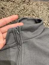 Camiseta de punto de cuello alto para mujer, suéter informal de manga larga con cremallera, tops elásticos cortos Harajuku, novedad de 2020