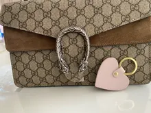 LLavero de piel auténtica saffiano con letras iniciales personalizadas, llavero de forma de corazón para mujer, llavero de corazón para mujer