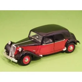 Car model CITROEN 15 CV miniature vehicle collection Vintage car scale
Car model CITROEN 15 CV miniature vehicle collection Vintage car scale