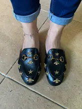 Zapatos de hebilla de Metal con abeja bordada para mujer, zapatillas planas sin cordones, cómodas y de belleza