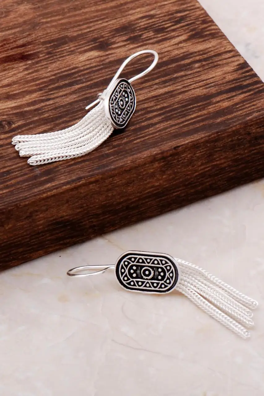 Assyrian Motif Handmade Silver Dangling Earrings 4911 High Quality Hand Made Original Filigree Silver Jewellery Gift for Women
Assyrian Motif Handmade Silver Dangling Earrings 4911 High Quality Hand Made Original Filigree Silver Jewellery Gift for Women