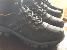 Botas de nieve de invierno para hombre, zapatillas de deporte de cuero a prueba de agua, botas muy cálidas para senderismo al aire libre