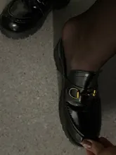 Zapatos de cuero pequeños de estilo británico para mujer, mocasines con plataforma y hebilla de abeja, novedad de Otoño de 2021