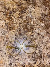 Nextvance, pendiente de aro personalizado de acero inoxidable con nombre personalizado, gran placa de identificación, joyería hecha a mano para mujeres, venta al por mayor, triangulación de envío