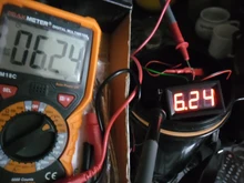 Pantalla LED de 0,56 pulgadas, voltímetro Digital de dos cables DC 4,5-30V, medidor de corriente de voltaje de amperios práctico multifuncional