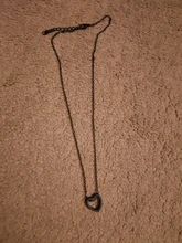 Collar de corazón de moda para mujer, colgante de joyería Simple hueca de Metal de Color negro dorado y plateado, regalo de boda