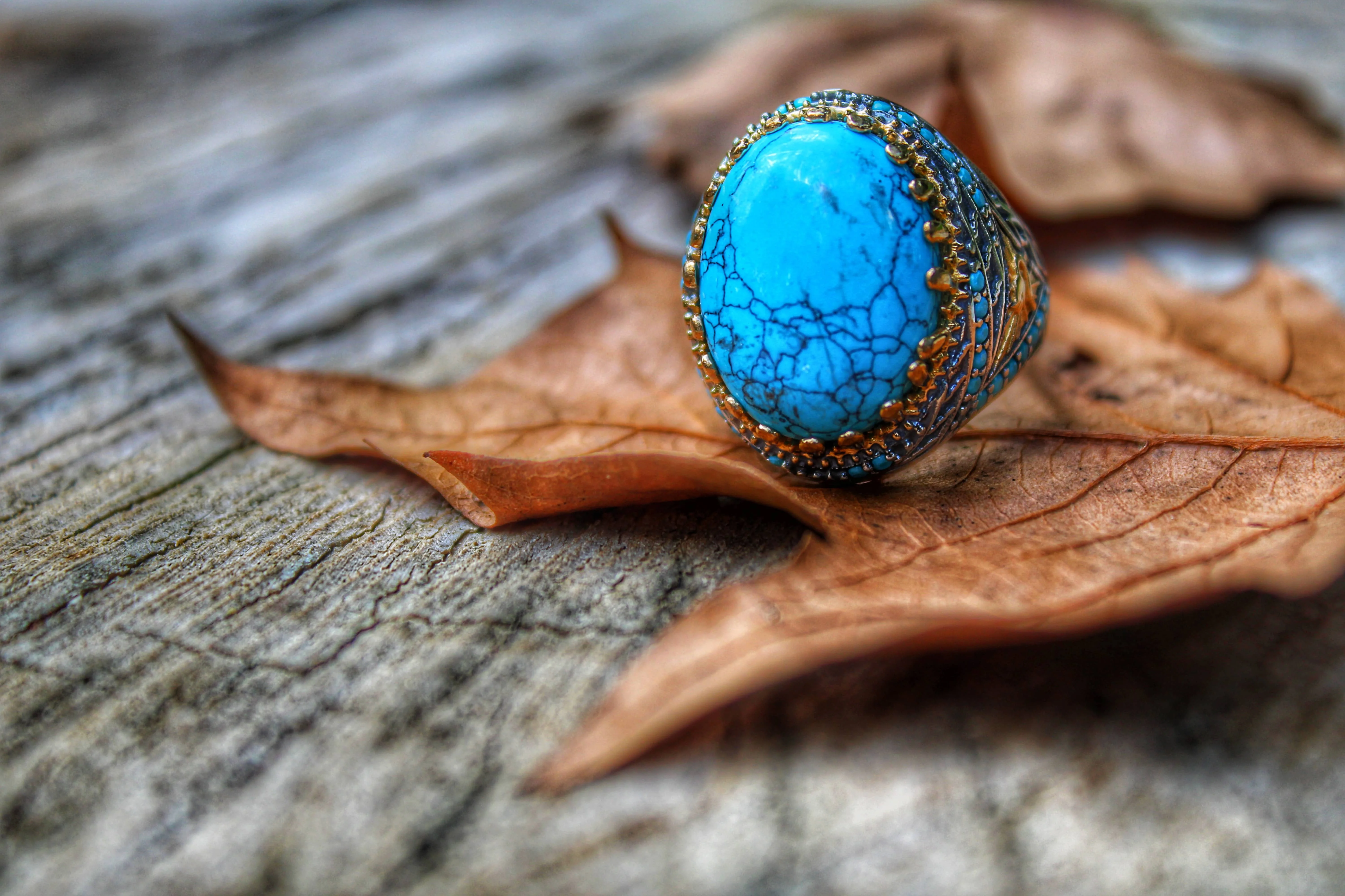 Real Pure 925 Sterling silver ring real turquoise stone hand made made in turkey luxury and trendy model vintage style new model
Real Pure 925 Sterling silver ring real turquoise stone hand made made in turkey luxury and trendy model vintage style new model
