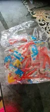 Juego de 30 Uds. De juguetes elásticos para niños, que incluyen 30 martillos adhesivos para manos, Color aleatorio