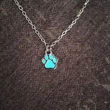 Collar brillante de moda, colgante de dragón luminoso que brilla en la oscuridad, envío directo