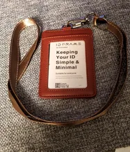 Soporte de tarjeta de identificación de negocios, placa de cuero genuino de calidad superior con cordón, opciones multicolor (tamaño estándar)