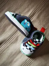 Nuevo 2 colores de lona clásicos de dibujo de rana zapatos para bebé de dibujos animados bebé recién nacido deportes zapatillas de deporte en primer lugar los caminantes botines zapatos mocasines