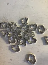 30 Uds. De dijes de nubes flotantes, colgantes de Color plata antigua de 13x15mm, fabricación artesanal, búsqueda de joyería tibetana