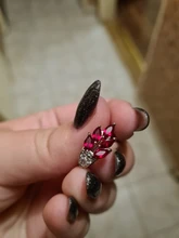 Pendientes de tuerca inusuales para mujer, joyería coreana, regalo de San Valentín, bisutería de Color rojo y plateado, pendientes de precio de fábrica, 1 par