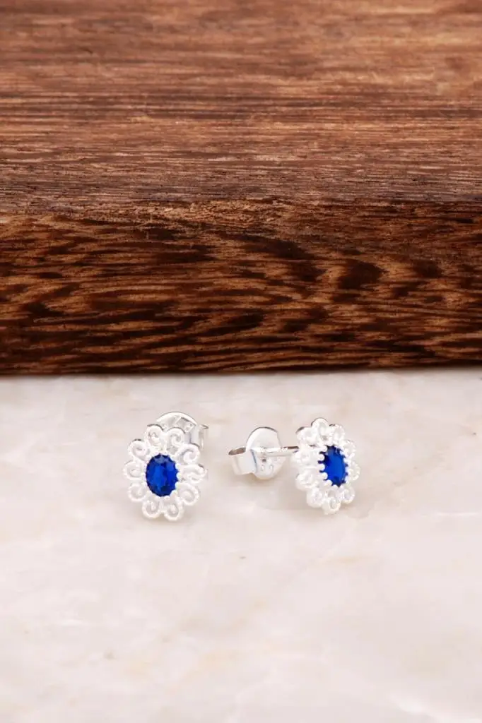 Filigree Sterling Silver Earrings 4660 High Quality Hand Made Original Filigree Silver Jewellery Gift for Women
Filigree Sterling Silver Earrings 4660 High Quality Hand Made Original Filigree Silver Jewellery Gift for Women