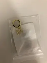 ROXI 1PC 26 letras en inglés de oreja Piercing pendiente de Plata de Ley 925 inicial oído hebilla pendientes de aro para la joyería de las mujeres