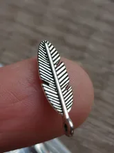 Lote de 20 unidades de accesorios de joyería DIY, 21x6mm, abalorios de hojas de plumas para la fabricación de joyas, colgantes collares, pulseras, Material artesanal