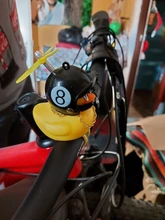 Decoración de pato amarillo pequeño para bicicleta de montaña, embellecedor de bicicleta de carretera con tira de luz fija, casco de manillar de motocicleta, viento roto