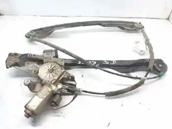 012901 FORD FOCUS BERLINA front lift (CAK) 
012901 FORD FOCUS BERLINA front lift (CAK)