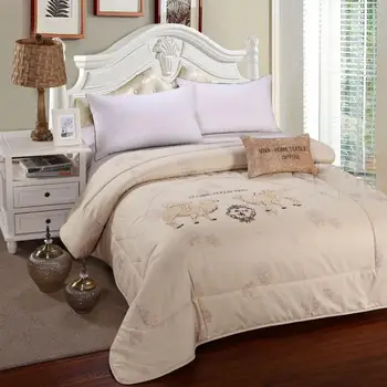 Blanket embroidered camel fluff classic bl002
Blanket embroidered camel fluff classic bl002