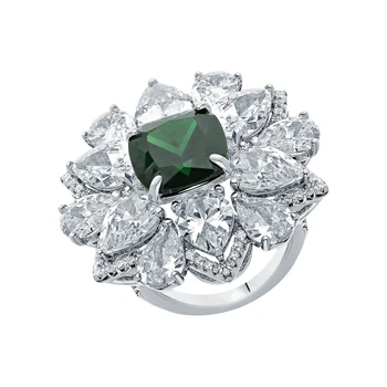 Silver ring with cubic zirconia sunlight sample 925
Silver ring with cubic zirconia sunlight sample 925