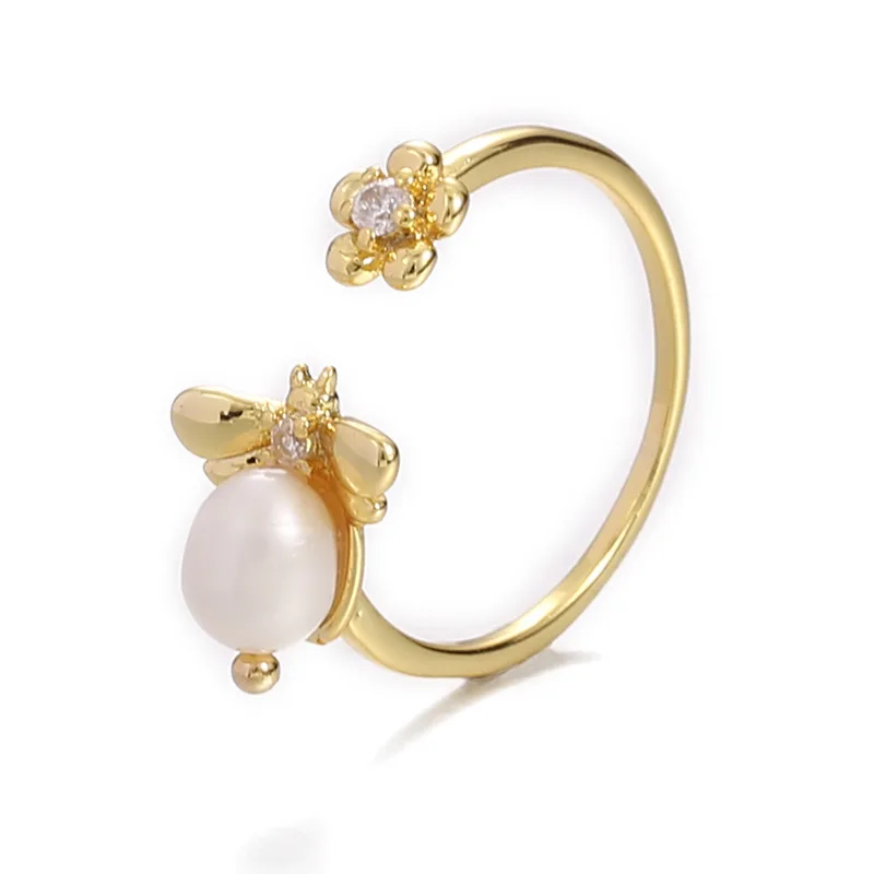 Bee And Flower Shape Vintage Pearl Ring For Female Girl Brass Gold Plated Women Finger Ring Party Wedding Jewelry
Bee And Flower Shape Vintage Pearl Ring For Female Girl Brass Gold Plated Women Finger Ring Party Wedding Jewelry