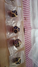 Juego de dados de Metal para juego de mazmorras y dragones, 7 dados de Metal dorados y azules para juegos de mazmorras y dragones, esmalte brillante