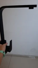 XUNSHINI-grifo cuadrado de cocina, color negro mate/Chorme, grifo para fregadero de cocina, mezclador de rotación de 360 grados, montado en cubierta de agua