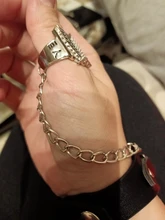 Brazalete de alas de la libertad Anime Attack On brazalete de Titán No Kyojin pulseras de cuero con hebilla para Mujeres Hombres regalo de la baratija