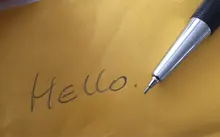 Mini lápiz de Metal para estudiantes, 0,7/0,5mm, negro, amarillo, rosa, azul, lápiz mecánico automático de escritura, recargas de 30 Uds.