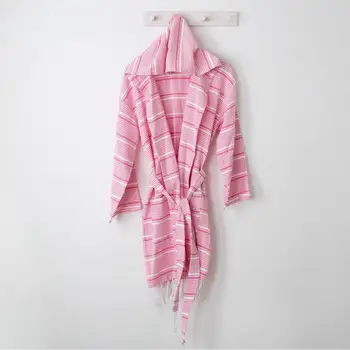 Peştemal Bornoz Pembe Şapkalı Kadın Gecelik Pijama Plajlık Yazlık Kışlık Banyo Hamam Sauna Bornozu 
Peştemal Bornoz Pembe Şapkalı Kadın Gecelik Pijama Plajlık Yazlık Kışlık Banyo Hamam Sauna Bornozu
