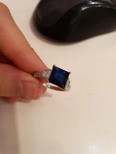 Huitan-anillo cuadrado azul con cuatro garras para mujer, diseño Vintage, Circonia cúbica de lujo, joyería femenina, anillos de boda